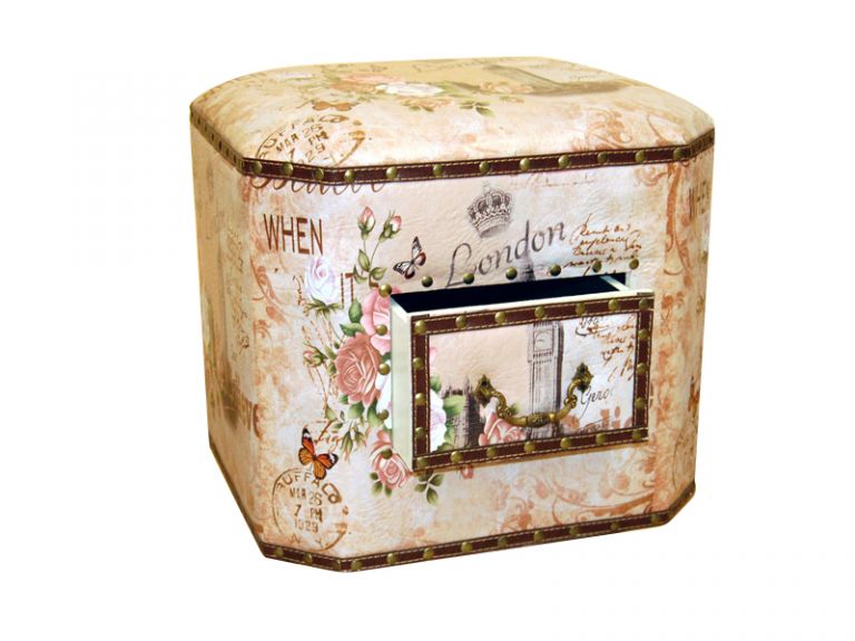 Пуфи, скрині