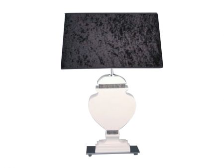 Світильник з абажуром