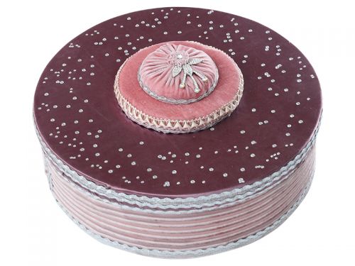 Подарункова коробка з квiтковою композицiею 