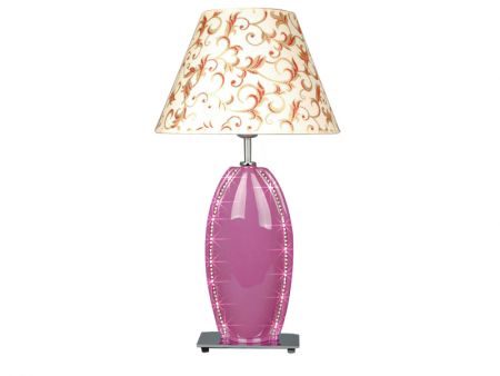 Світильник з абажуром